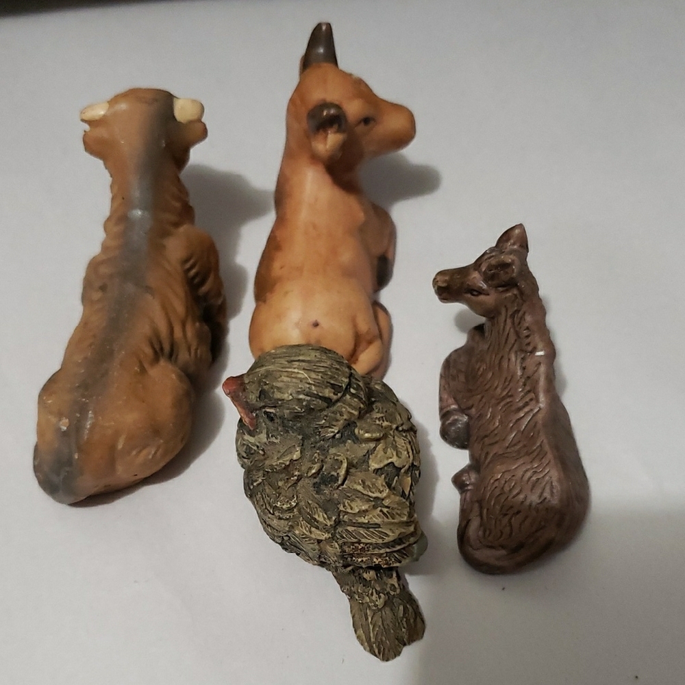 Nativity Holiday Collection Several Sculptural Figurine (4) - Picture 6 of 6